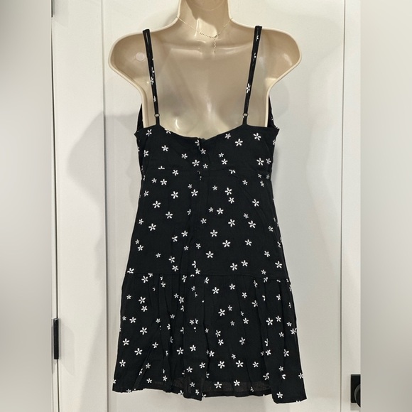 NWT PacSun Floral Mini Dress Medium Black Summer Babydoll Sundress Coquette - Picture 3 of 10